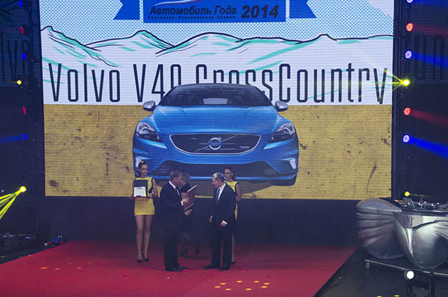 Volvo V40 Cross Country,        2013- ,      «  »