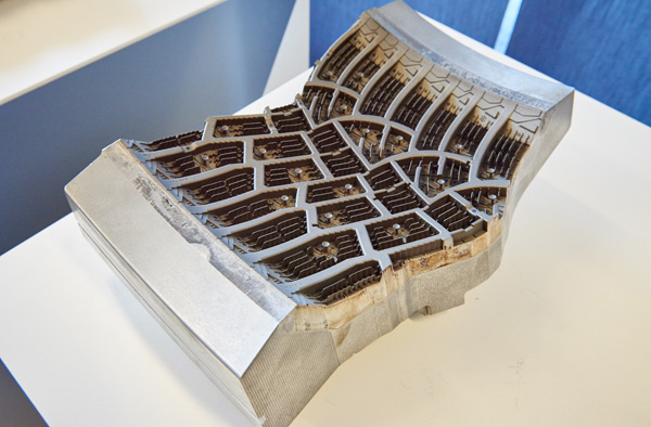     Continental IceContact 2 (. )