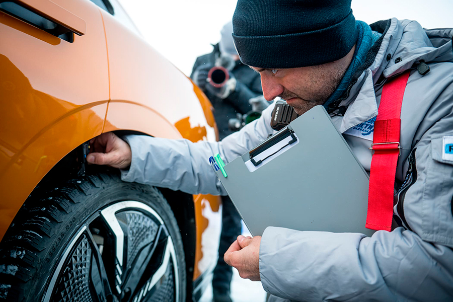 EVOLUTE  VOYAH    XII   «    » 