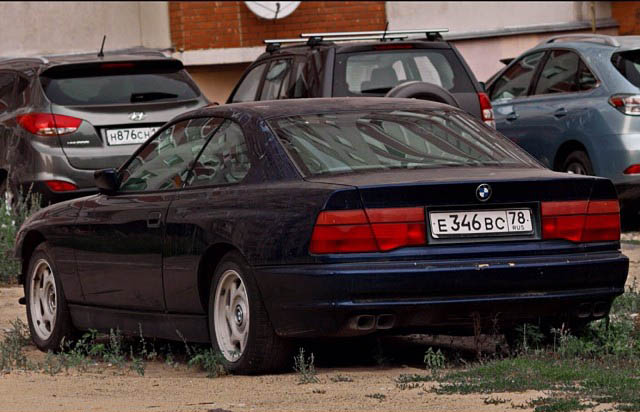 BMW 8- 