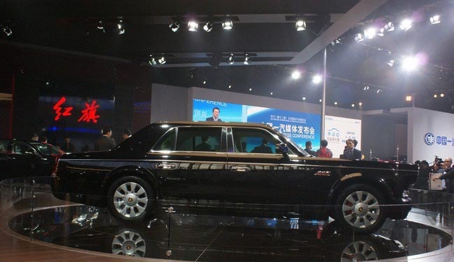     L7     6 ,   –  2 ,   –  1,7 . ,          Hongqi HQE,   L7   .