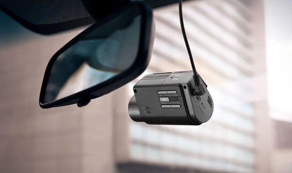   Thinkware Dash Cam F750  GPS    -.
